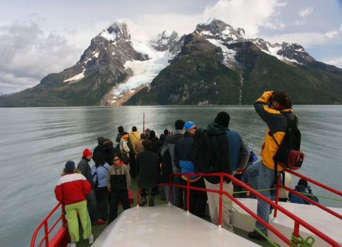 TORRES DEL PAINE AND GLACIERS FLUVIAL