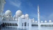  Guide of Abu Dabi, United Arab Emirates