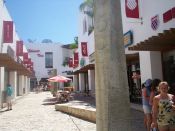 Paseo del Carmen, centro comercial ubicado al sur de la Quinta Avenida. Guide of Playa del Carmen, Mexico