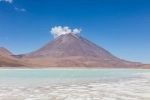 Volcano Licancabur.  San Pedro de Atacama - CHILE