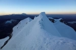 Nevado Illimani, Illimani Volcano, La Paz, Bolivia, Guide.  La Paz - BOLIVIA