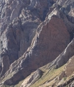 The Red plate is a granite plate located on the north face of Cerro Catedral, in the Maipo drawer.  San Jose de Maipo - CHILE