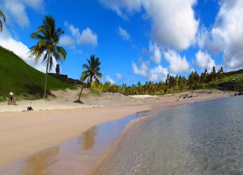 Anakena Beach, Isla de Pascua