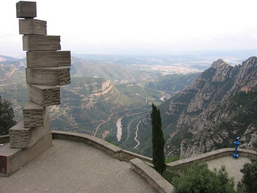 Massif de Montserrat, Spain, Catalonia, what to see what to do. guide Barcelona, Spain