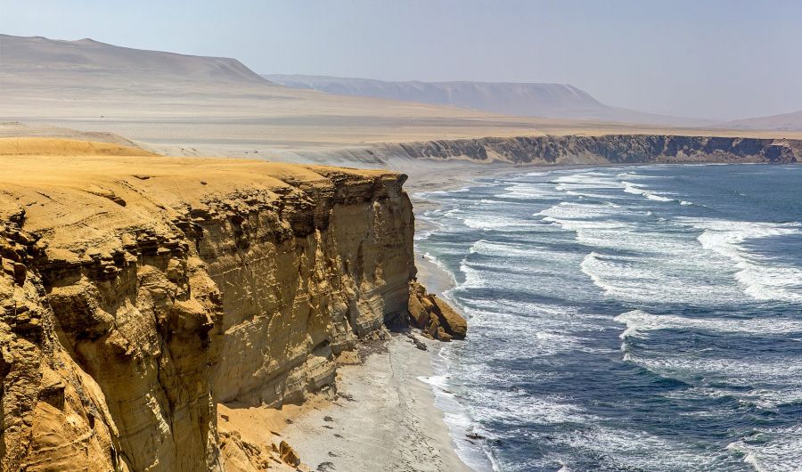 The Paracas National Reserve was created with the purpose of conserving ecosystems of the sea and the desert of Peru. Paracas, PERU