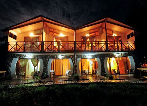 Tea Nui Hotel and Cottage
