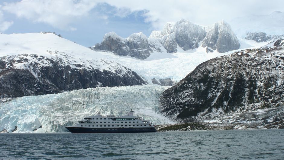 AUSTRALIS CRUISER // PUNTA ARENAS - USHUAIA, , 