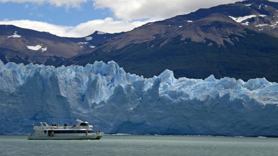 SANTIAGO, TORRES DEL PAINE / CALAFATE  (ARGENTINA), , 