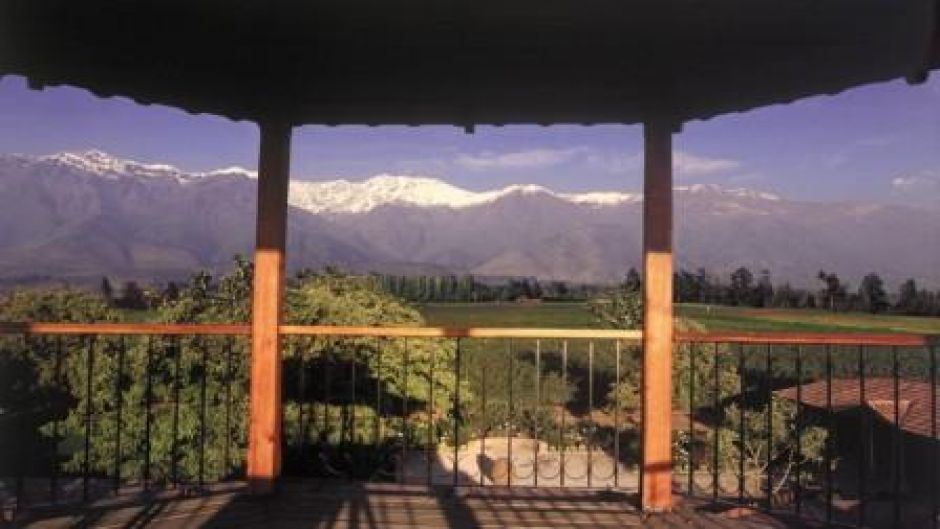 WINE ROUTE - MAIPO VALLEY IN CHILE, , 