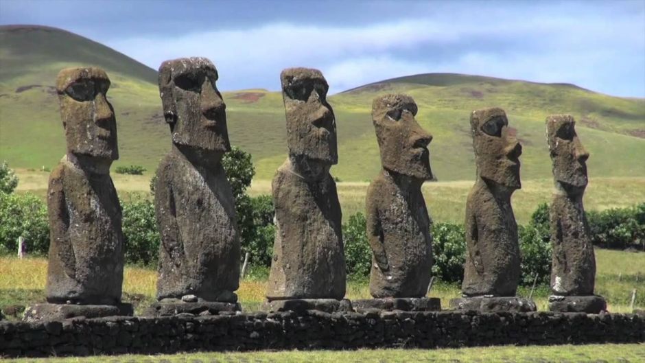 SANTIAGO, SAN PEDRO DE ATACAMA AND EASTER ISLAND, , 