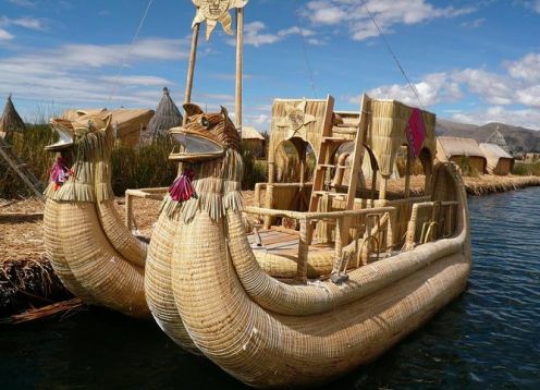 Excursion to the floating islands of Uros from Puno. Puno, PERU