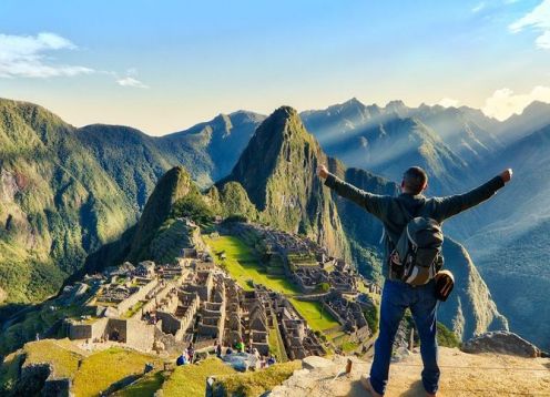 2-day excursion to the Sacred Valley and Machu Picchu in private service. Cusco, PERU
