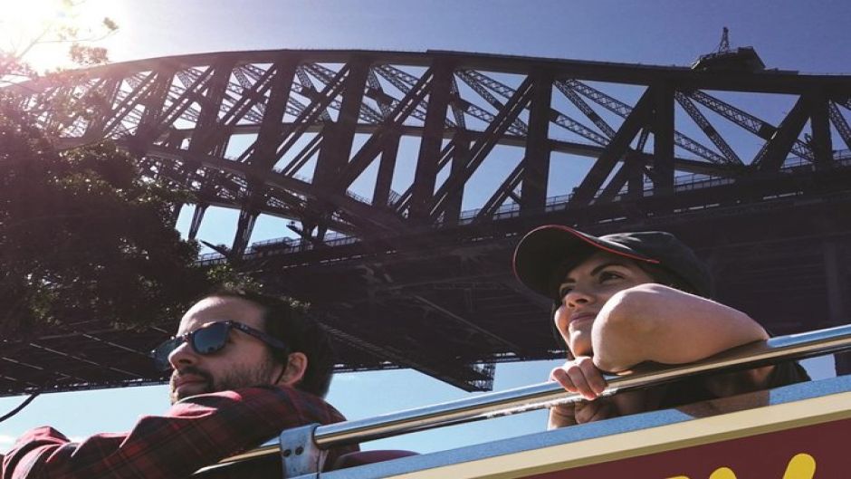 Hop on - Hop of bus tour with free stops for Sydney and Bondi, Sidney, AUSTRALIA