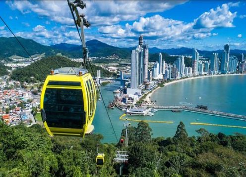 Tour to Cambori and Unipraias from Florianopolis. Florianopolis, BRAZIL
