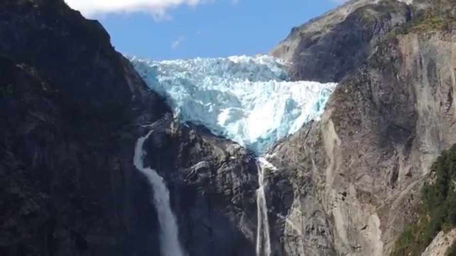 Queulat Hanging Glacier , Coyhaique, CHILE