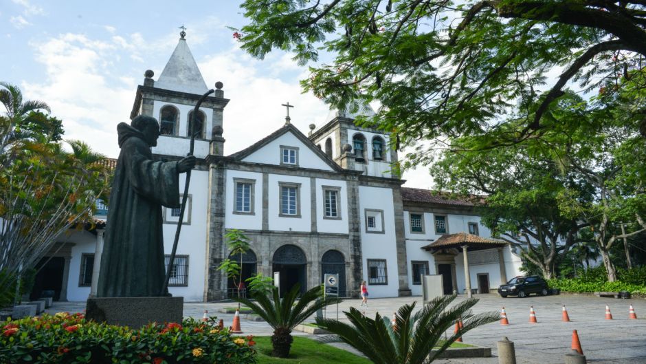 Exploring the historic center of Rio with the Museum of Tomorrow, Rio de Janeiro, BRAZIL