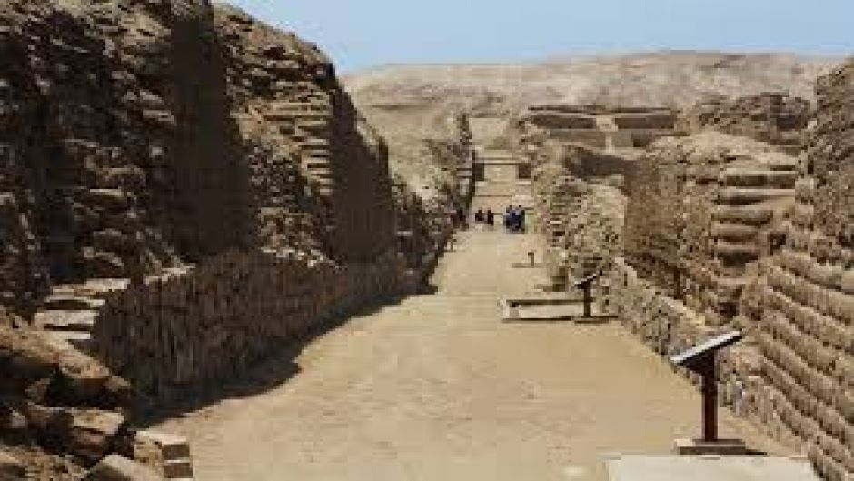 ARCHAEOLOGICAL INCA RUINS TOUR AQUEDUCTS PARADONES + + GOLD AND CERAMICS PROCESS, Nazca, PERU