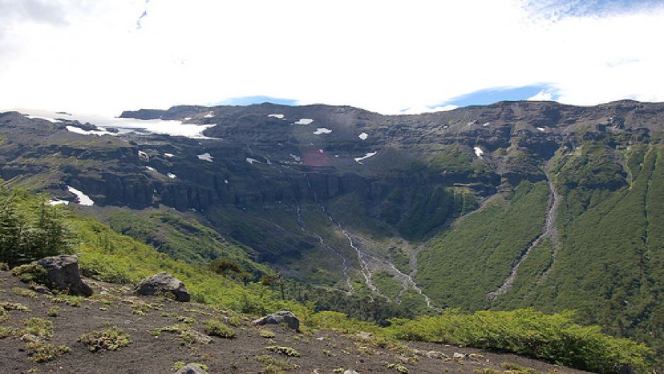 CONGUILLIO NATIONAL PARK TREKKING , Pucon, CHILE