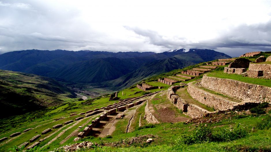 TOUR SACRED VALLEY (PISAC MARKET AND OLLANTAYTAMBO) INCLUDING LUNCH BUFFET WITHOUT INCOME, Cusco, PERU