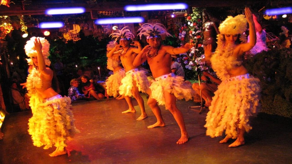 BALI HAI DINNER SHOW, Santiago, CHILE