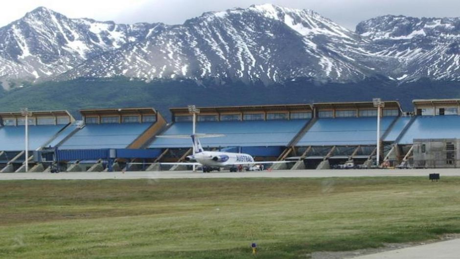 Suttle from Ushuaia Airport to Hotel, Ushuaia, ARGENTINA