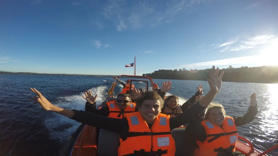 City Tour on foot + Speedboat Puerto Varas, Puerto Varas, CHILE