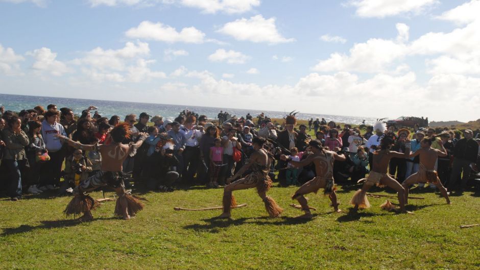 HALF DAY TOUR B, EASTER ISLAND AKIVI, Easter Island, CHILE