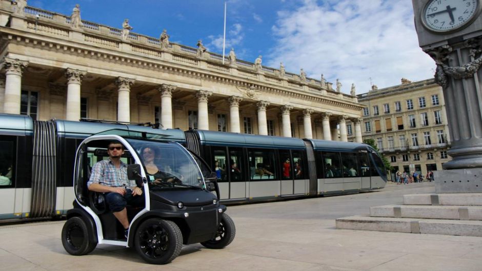 Bordeaux, obligatory visits in electric vehicle, Bordeaux, FRANCE