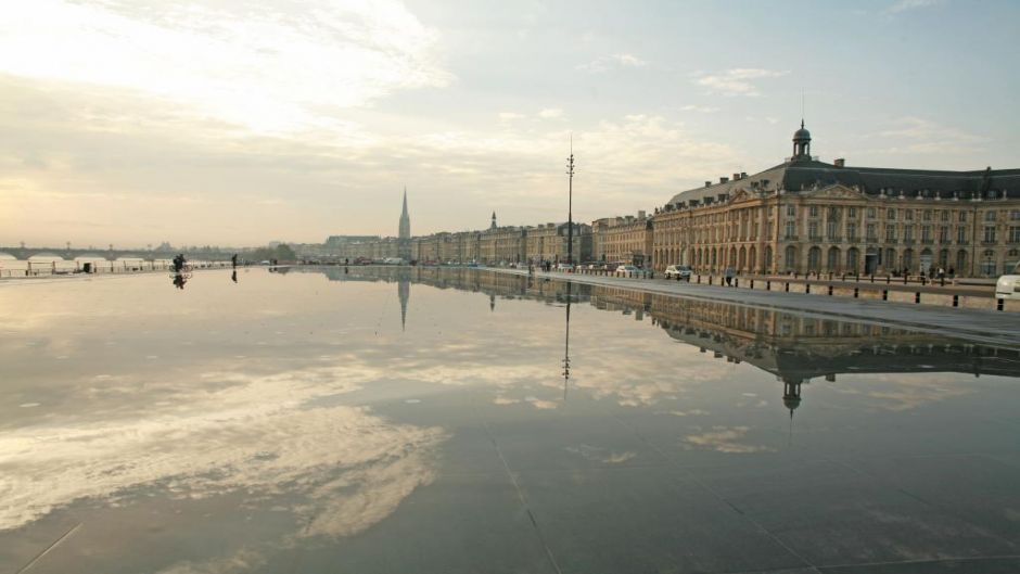 Bordeaux, obligatory visits in electric vehicle, Bordeaux, FRANCE