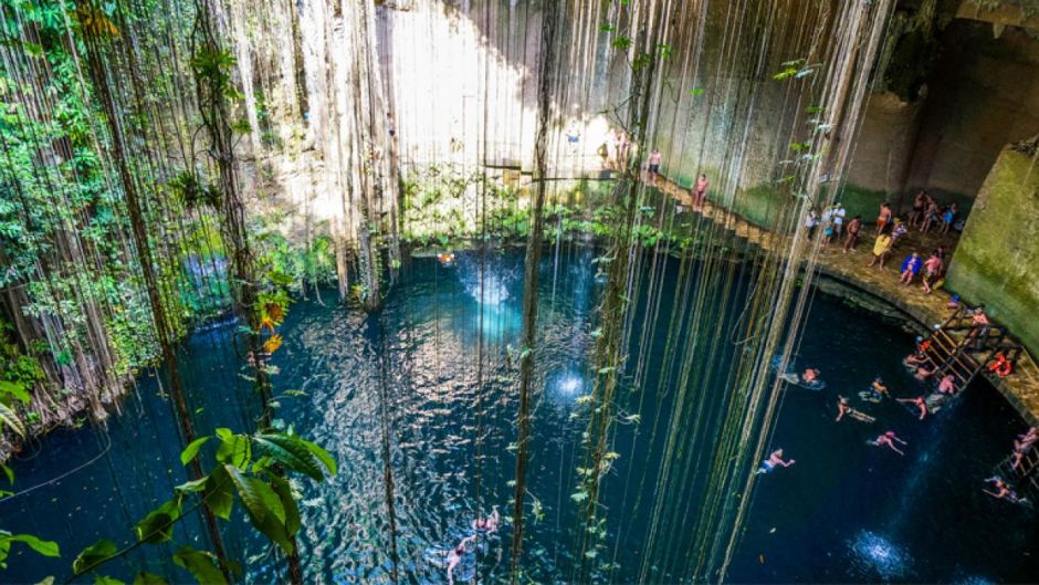 ChichÃ©n ItzÃ¡ Basic, Ik Kil Cenote & Valladolid Tour, Cancun, Mexico