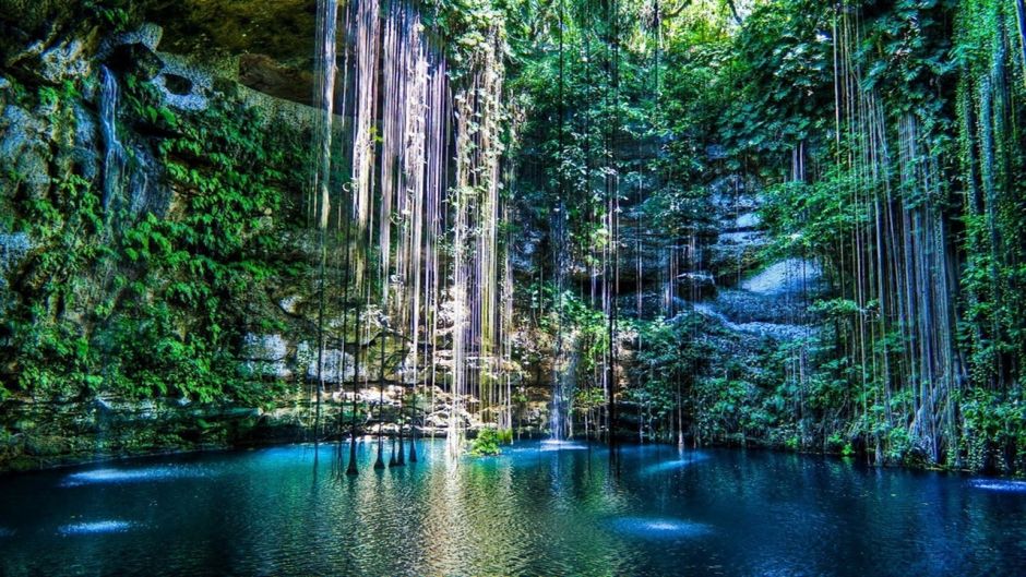 ChichÃ©n ItzÃ¡ Basic, Ik Kil Cenote & Valladolid Tour, Cancun, Mexico