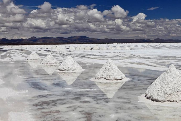 Salar de Uyuni with palace of salt hotel 